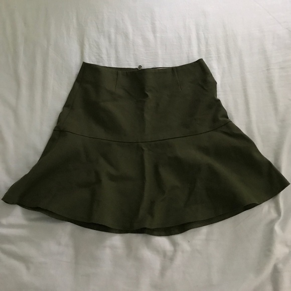 Dresses & Skirts - Skirt